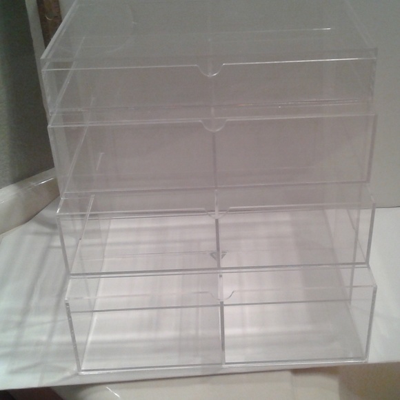 NEW LARGE CLEAR ACRYLIC MAKEUP STORAGE - Picture 2 of 8